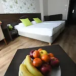 Ezuesthid Hotel