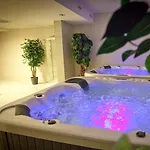 Ezuesthid 4* Veszprem