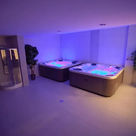 Ezuesthid Hotel Veszprem