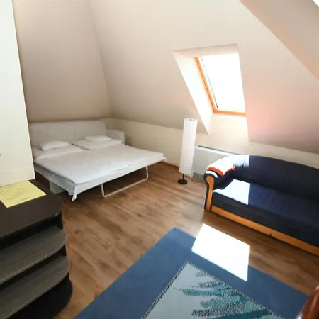 Hotel Ezuesthid 4*