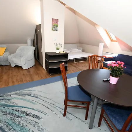 Ezuesthid Hotel Veszprem