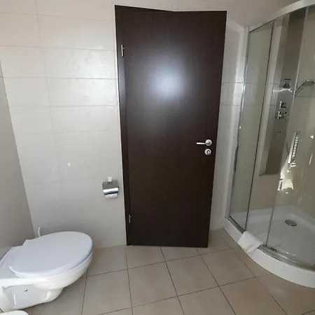 Ezüsthíd 4*