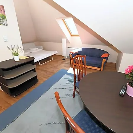 Ezuesthid 4* Veszprem