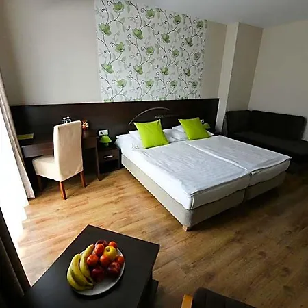 Hotel Ezuesthid 4*