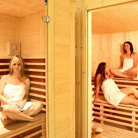 Ezuesthid 4* Veszprem