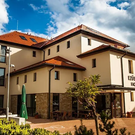 Hotel Ezüsthíd