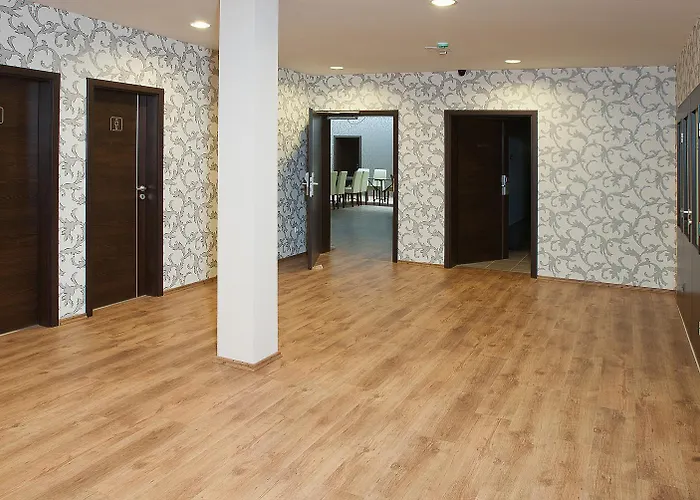 Hotel Ezuesthid Veszprém