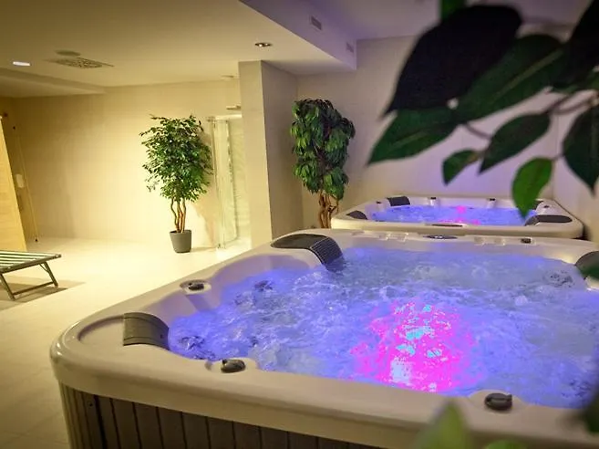 Ezuesthid 4* Veszprém